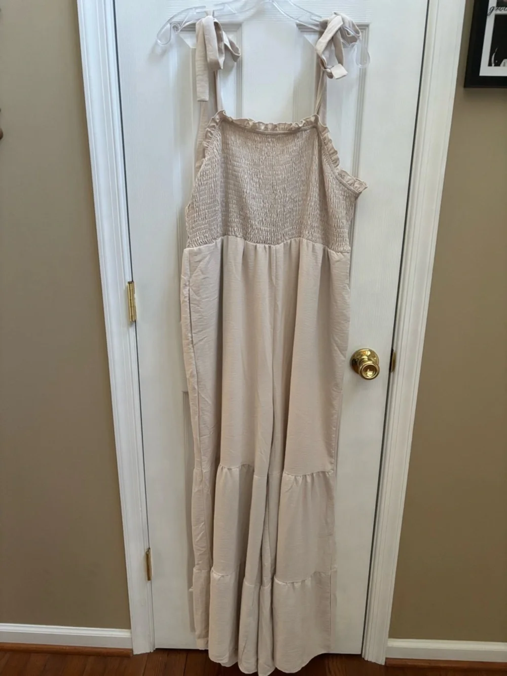 Woman’s Cream Tie-Shoulder Smocked Tiered Jumpsuit w/ Tie Straps, Size XL, NWOT - Picture 2 of 5